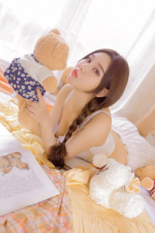 美男脱去校服时全集